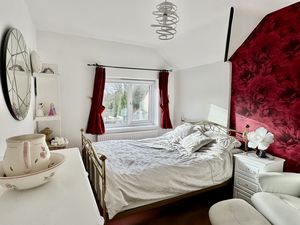 Photo 2- click for photo gallery